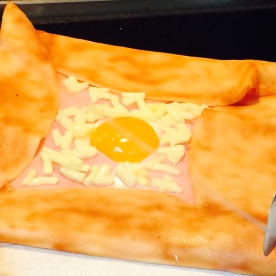 Egg and Ham in a folded bread